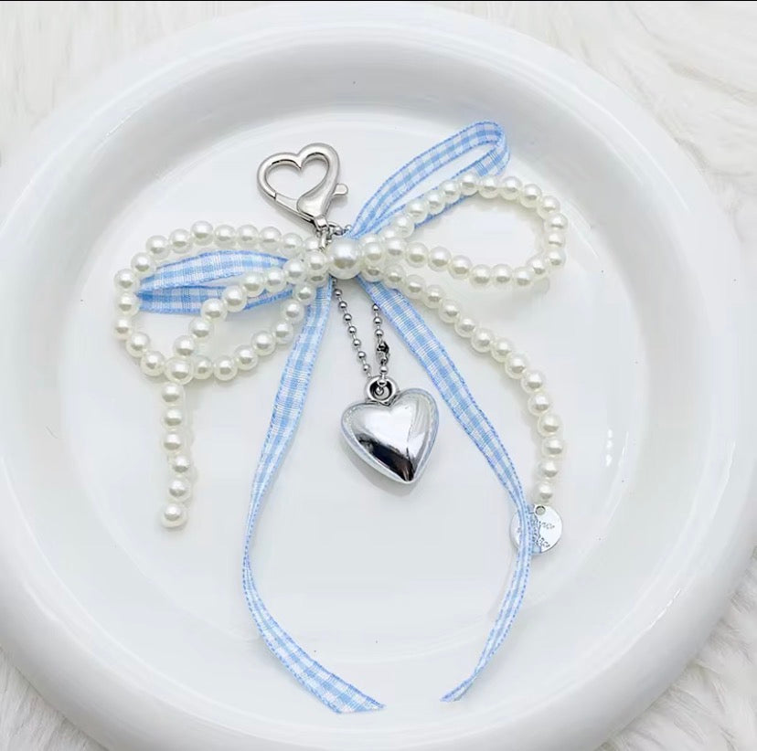 coquette pearl bow charm